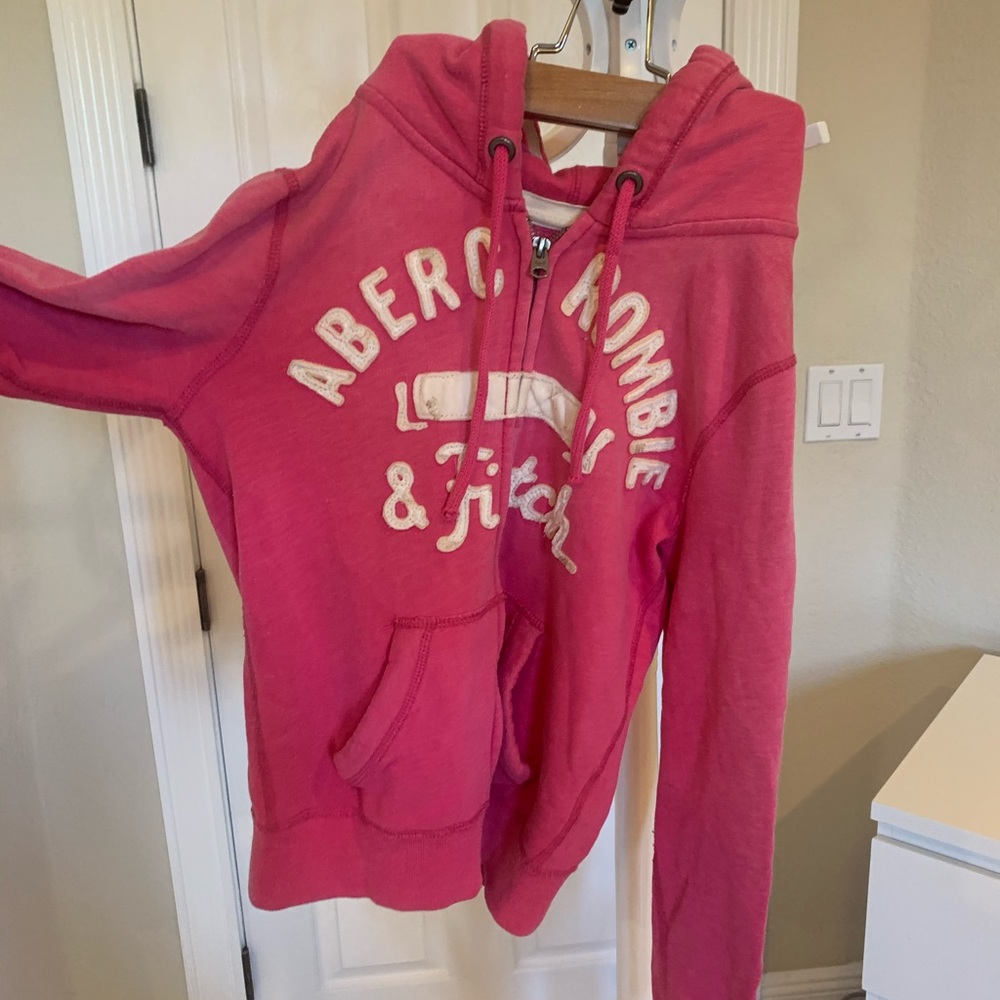 Abercrombie & Fitch jacket pink S (woman or kids)